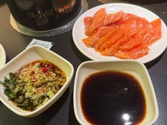 -钱小奴海鲜自助黑金店(杭州滨江龙湖店)