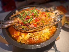 -鸣记脆皮烤鱼·海鲜烤鱼(三八广场店)