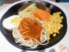 -汤姆家的牛排意面披萨(新城市广场店)