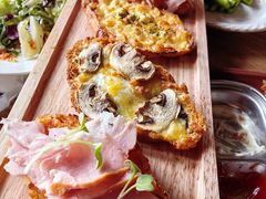 可颂披萨派对-Pekaa啤咖食肆Coffee&Bistro