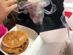 -肯德基(中纬店)