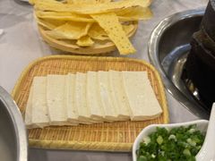 -鲁朗纳麦石锅鸡庄园