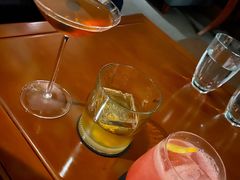 -Whisper Bar 