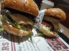 -The Habit Burger Grill 哈比特汉堡(复兴soho店)