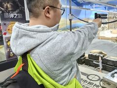 -都市枪神实弹射击俱乐部