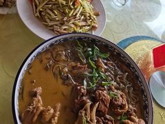 -华龙特色大骨鸡农家菜馆