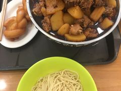 -华中科技大学东三学生食堂