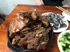 羊羯子-宝瑞门钉肉饼店
