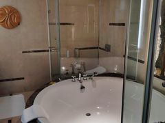 -青岛海尔洲际酒店