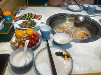 这家店有被惊艳到，地方挺大，地段也不错，从摆盘到食材
