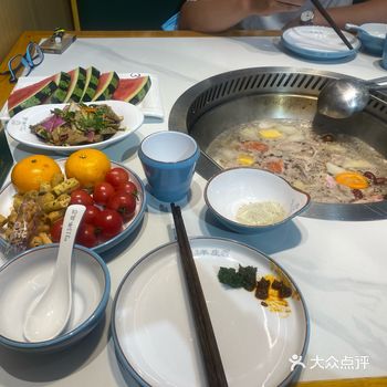 这家店有被惊艳到，地方挺大，地段也不错，从摆盘到食材