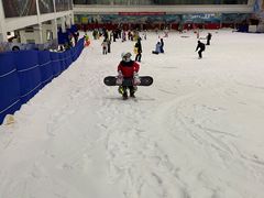 -乔波室内滑雪场