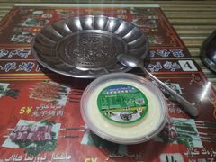 -烤肉小伙烤肉店