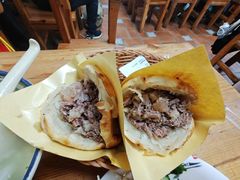 -闫家驴肉老店(华电一校店)