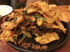 铁板土豆煎牛肉-长寿参鸡汤(朝韩风情街店)