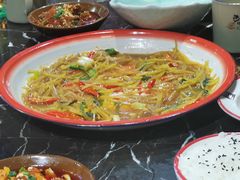 -巴四老城区炭火蛙锅(张江店)