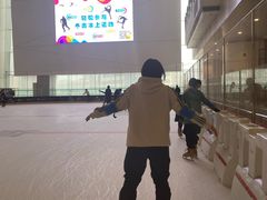 -冰纷万象滑冰场(二七万象城店)