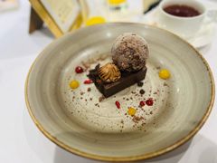 -植物园哈利亚餐厅