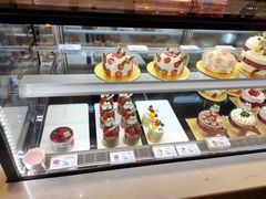-花花卷卷·鲜食蛋糕(静安久光百货店)