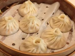 蟹粉小笼-馋三尺蟹粉小笼(人民广场店)