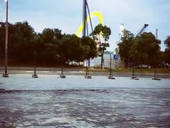 -南京眼步行桥