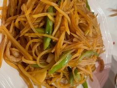 -鑫巴蜀小镇 · 水煮鱼专研店(玉桥店)