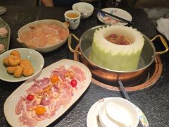 -得意咚瓜·顺德鱼生·冬瓜火锅(深圳首店)