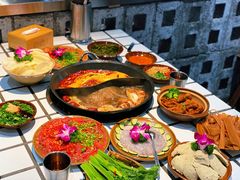 -贰回巷火锅馆(钟楼店)