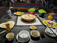 -哈吱喂丽江火塘·牦牛火锅(五一街店)