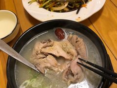 -长寿参鸡汤(朝韩风情街店)