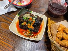 -爆炸头阿姨小四川正宗川味小吃(无任何分店)