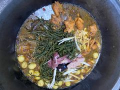 -徐州第一家铁锅炖老公鸡(中央御景店)