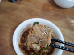 -钰洁腊排骨火锅
