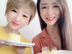 -UNI UNI(环亚凯瑟琳店)