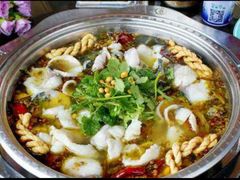 -李二鲜鱼火锅(保康店)