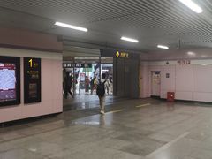 -四川北路(地铁站)