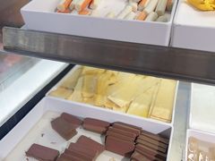 -吾悦广场(南京鼓楼店)