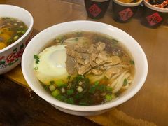 -矮子粉店1985·长沙米粉(湘春路店)