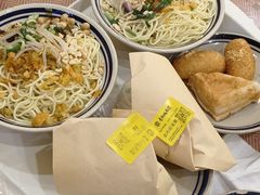 -正南齐北·老街糯米团(洪崖洞店)