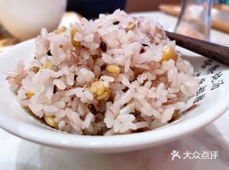 今天来到红豆万花城负一楼的汤先生就餐，因为感冒不想吃