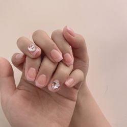 -Fanni美甲美睫皮肤管理