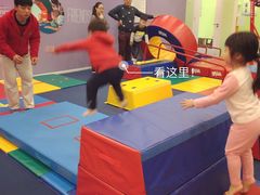 -小小元气运动馆(无锡茂业中心店)