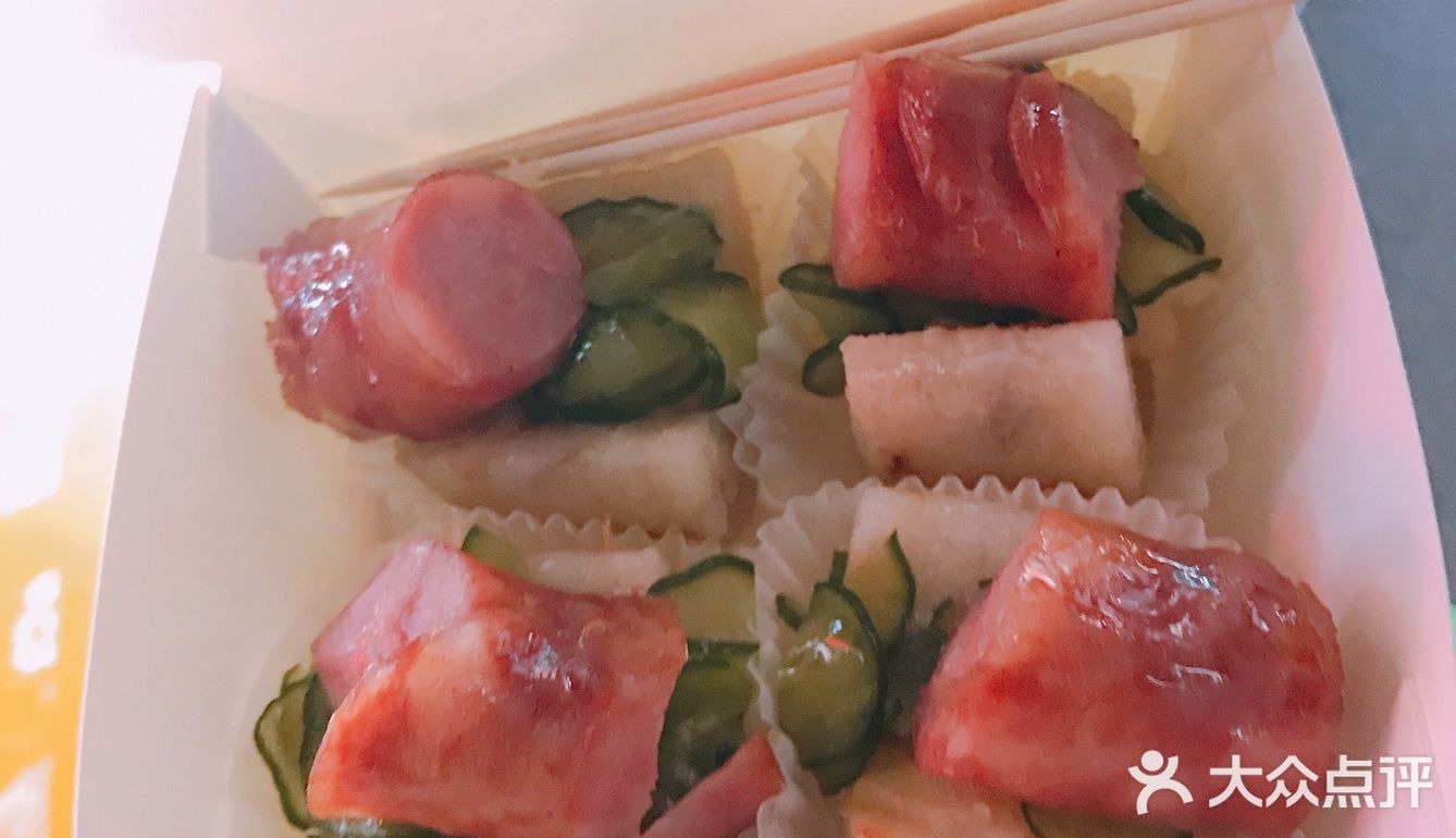 最美地铁站#美丽岛#出来的夜市