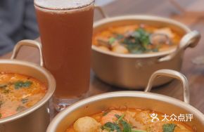 Tom Yum Mussels Noodles