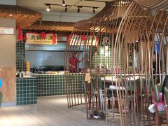 等位区-亿百顺红焖羊排小馆(总店)