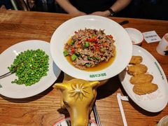 -新白鹿餐厅(银泰西湖文化广场店)