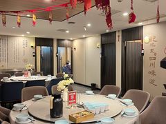 -有红鸡毛店·川菜(建设路店)