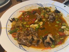 -头上红煨盐鸡·非遗院子餐厅