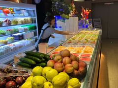 -涨巢·潮玩水疗局