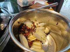 -铁锅年代•现炒地锅鸡(仪凤南路店)